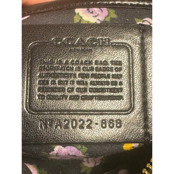 Designer x Coach A2022-868 Nylon/Leather Crossbody bag w/ Purple Floral Lining - Picture 3 of 14